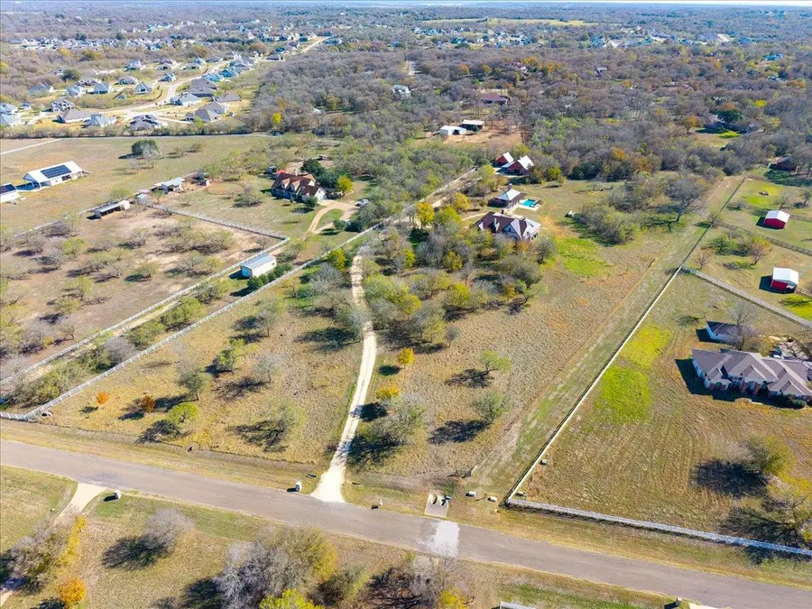 375 Colorado Dr, Cedar Creek, TX 78612 - Image #2