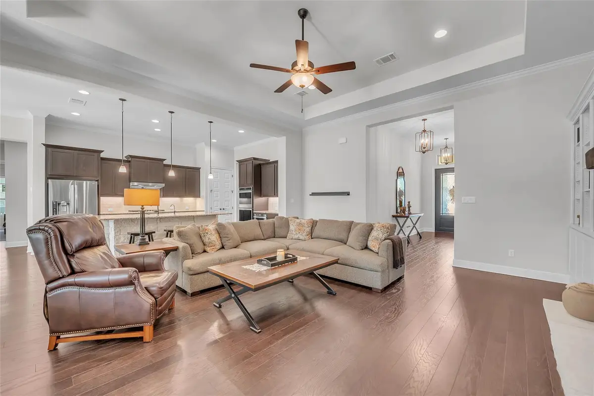 18609 Expedition Trl, Lago Vista, TX 78645 - Image #1