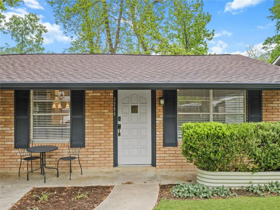 3206 Goodwin Ave, Austin, TX 78702 - #2