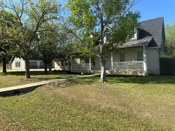 205 Morningside Cir, Hutto, TX 78634