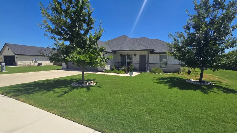 129 Elmer Ave, Burnet, TX 78611 - #2