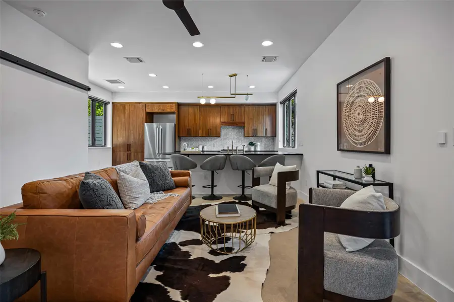 809 Mariposa Dr #2, Austin, TX 78704 - #2