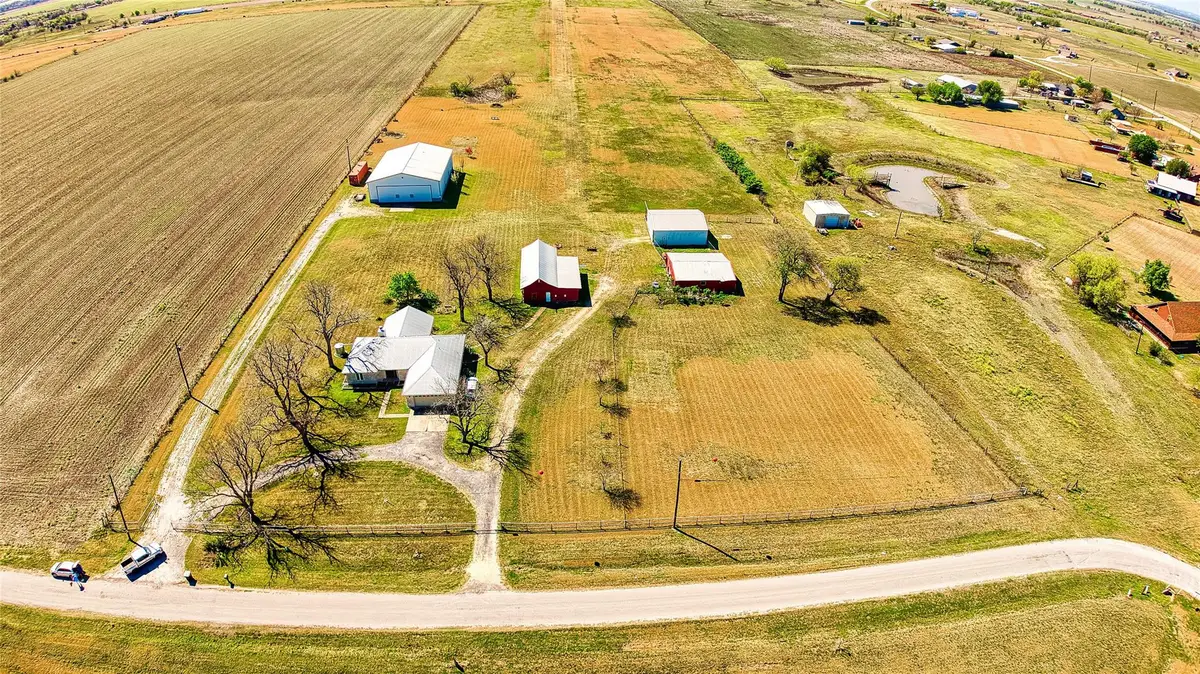 1005 E Buttercup Rd, Taylor, TX 76574 - #1
