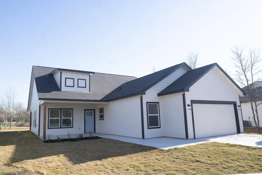 107 Keahi Ct, Bastrop, TX 78602 - Image #2