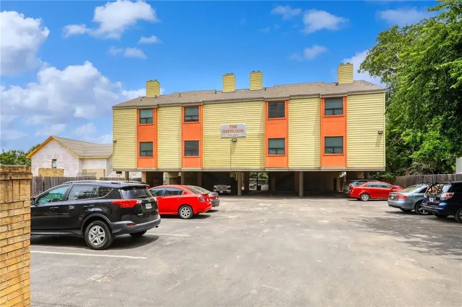 908 Poplar St #105, Austin, TX 78705 - #2