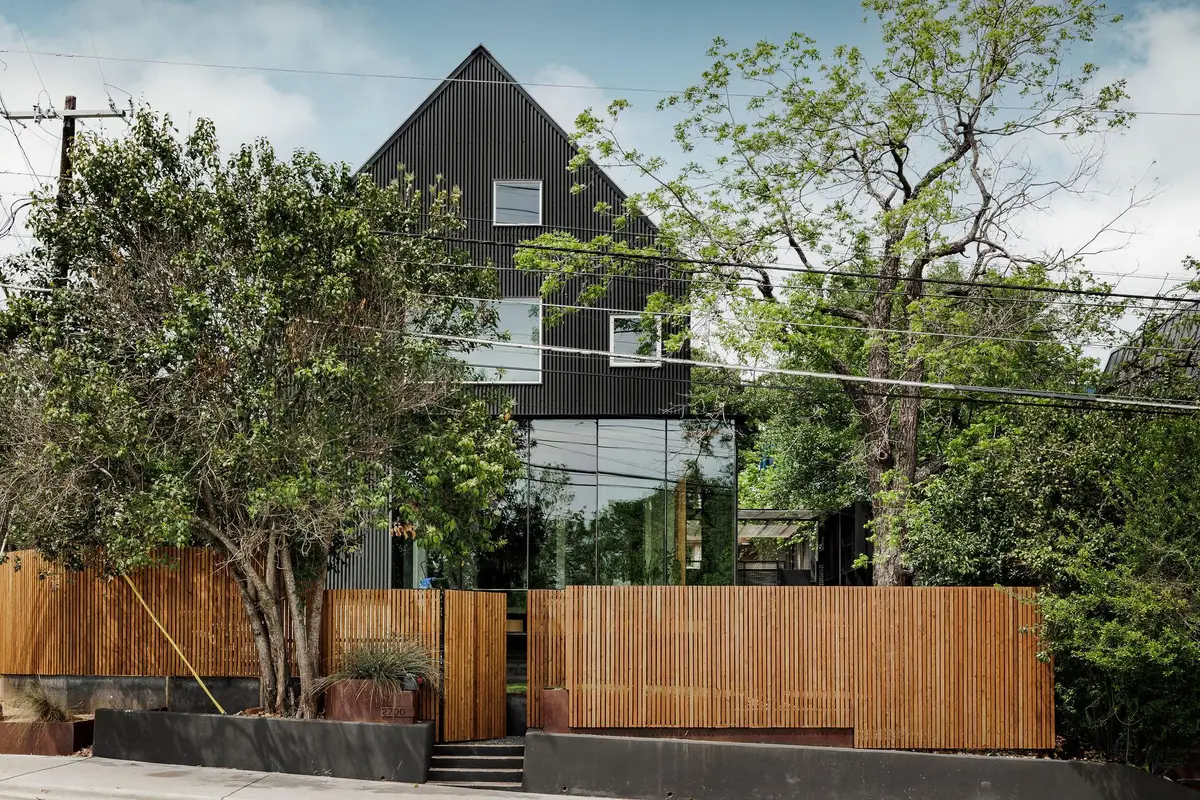 2700 E 12th St, Austin, TX 78702 - #1