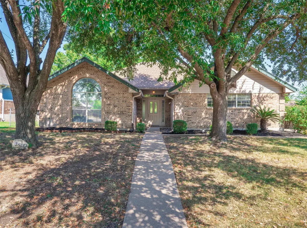 1710 Oaklawn Dr, Taylor, TX 76574 - #1