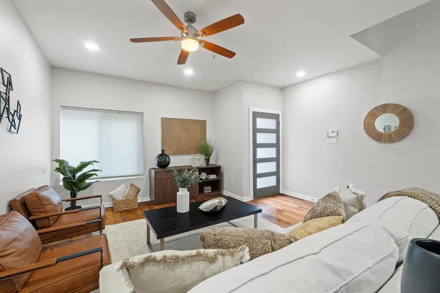 503 Swanee Dr #19, Austin, TX 78752 - #2