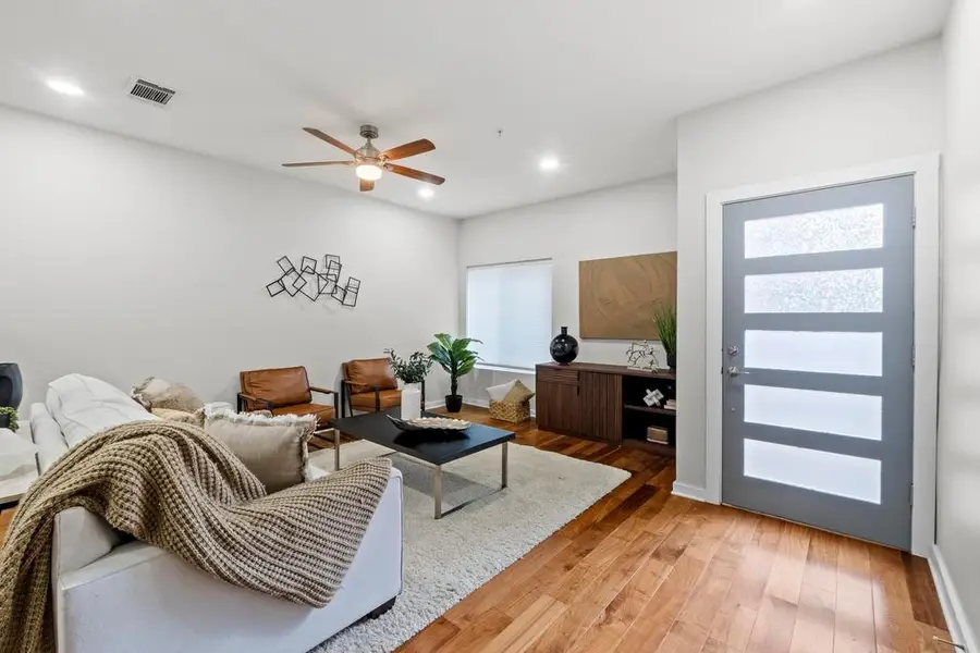503 Swanee Dr #19, Austin, TX 78752 - #3