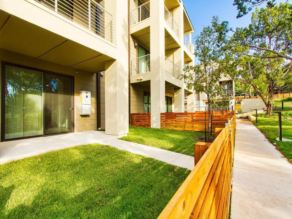 2804 Treble Ln #902, Austin, TX 78704 - Image #1