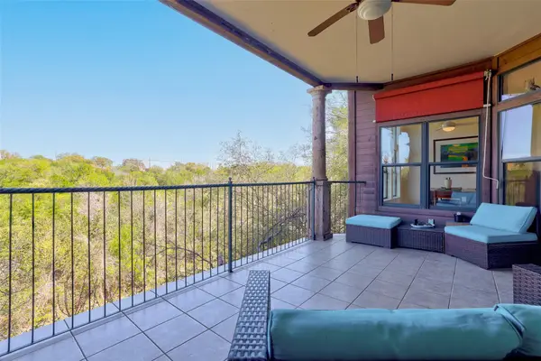 300 San Gabriel Village Blvd #512, Georgetown, TX 78626