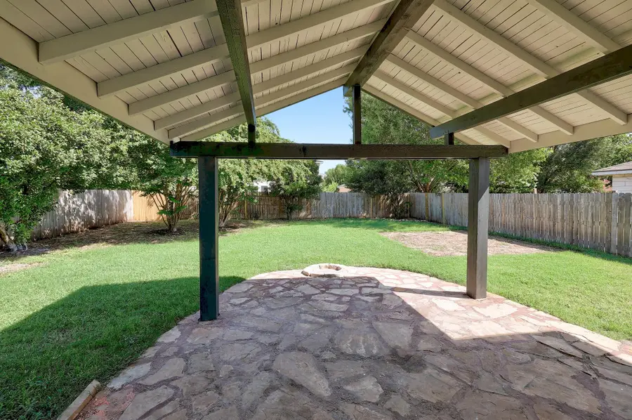 709 Los Robles Rd, Leander, TX 78641 - #2
