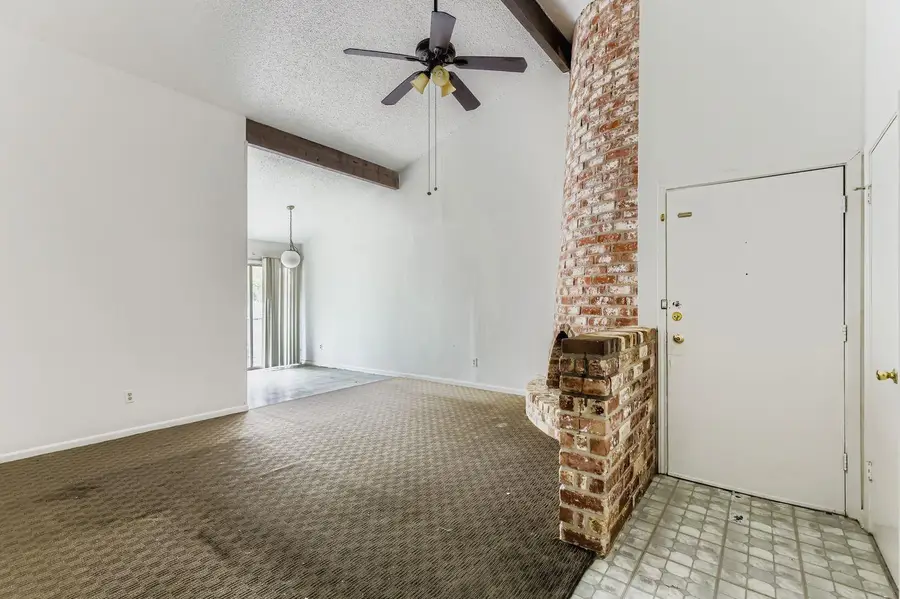 111 Stubblefield Dr, Elgin, TX 78621 - Image #2