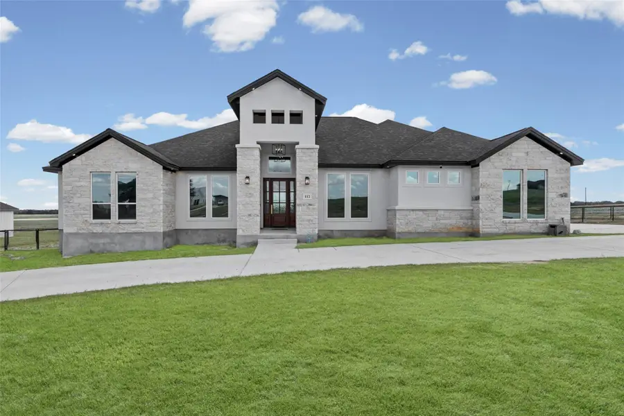 112 Pioneer Dr, La Vernia, TX 78121 - #2