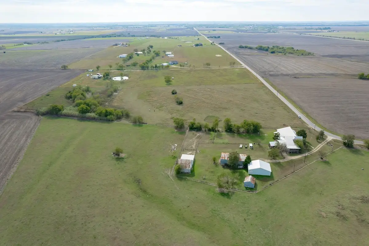 2650.5 County Road 355 Rd, Granger, TX 76530 - #1