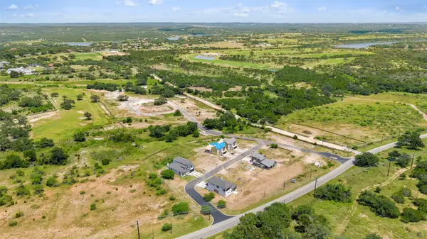 711 N Paleface Ranch Rd #49, Spicewood, TX 78669