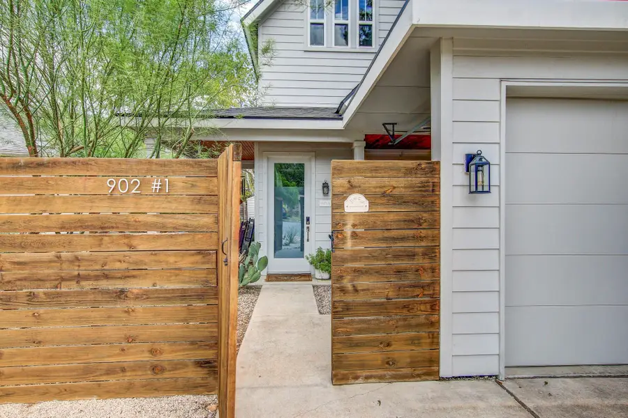 902 Plateau Cir #1, Austin, TX 78745 - #2