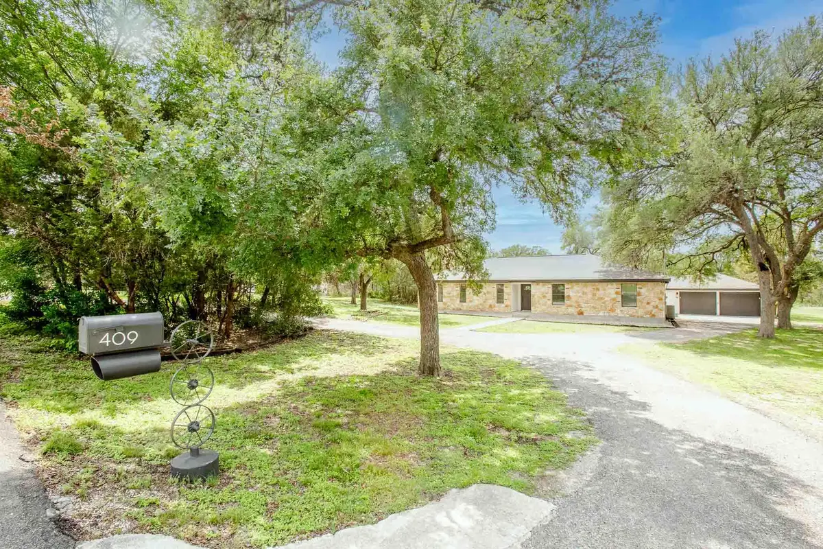 409 Village West Dr, San Marcos, TX 78666 - #1