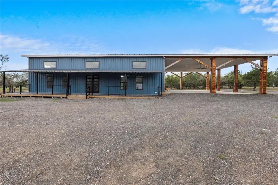 4926 W Old Lockhart Rd, Muldoon, TX 78949 - Image #2