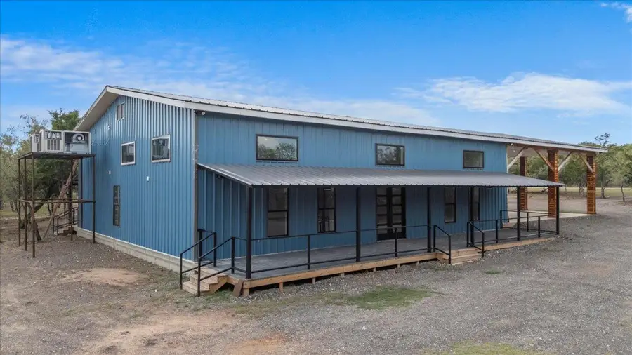 4926 W Old Lockhart Rd, Muldoon, TX 78949 - Image #3