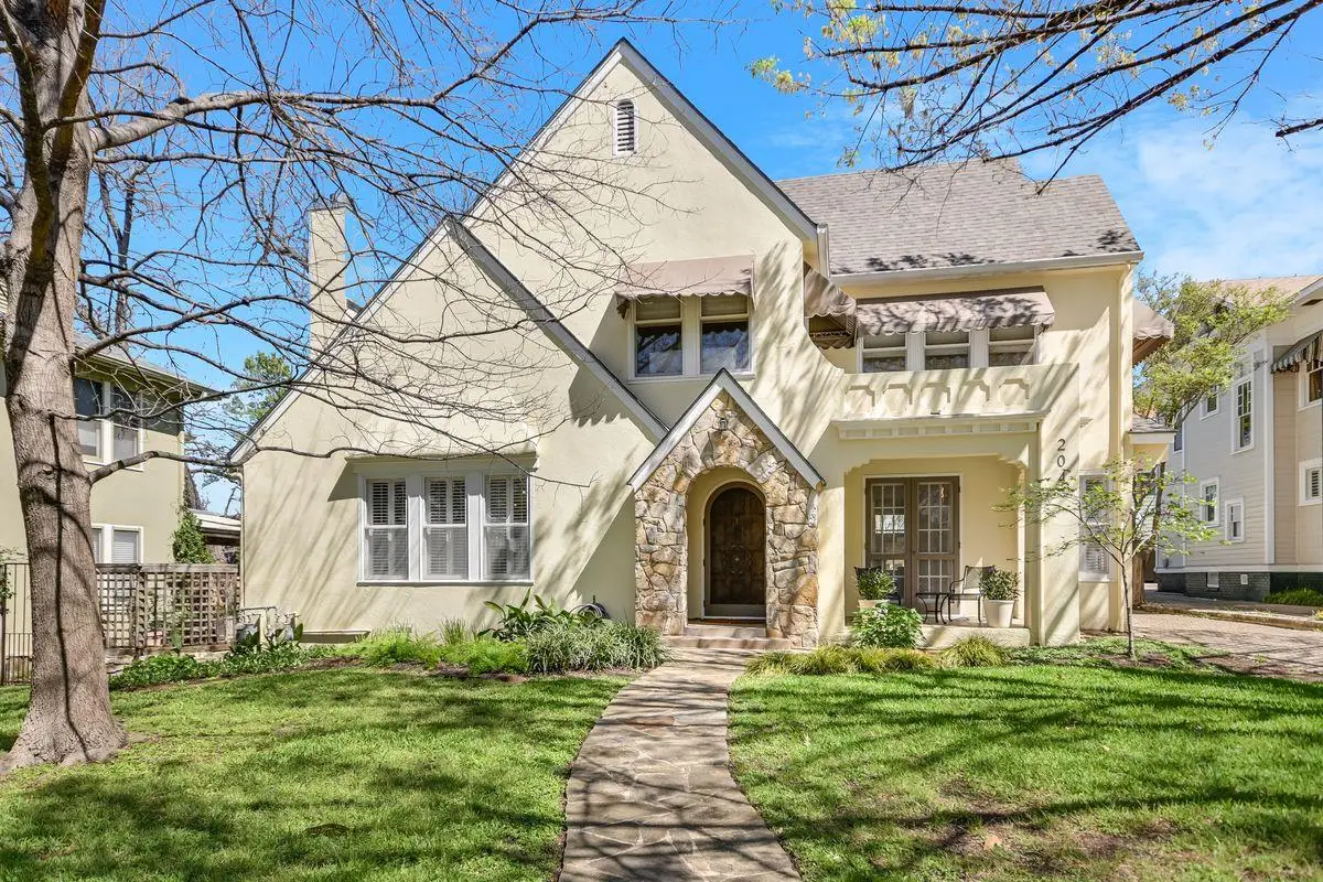 204 W 32nd St, Austin, TX 78705 - #1