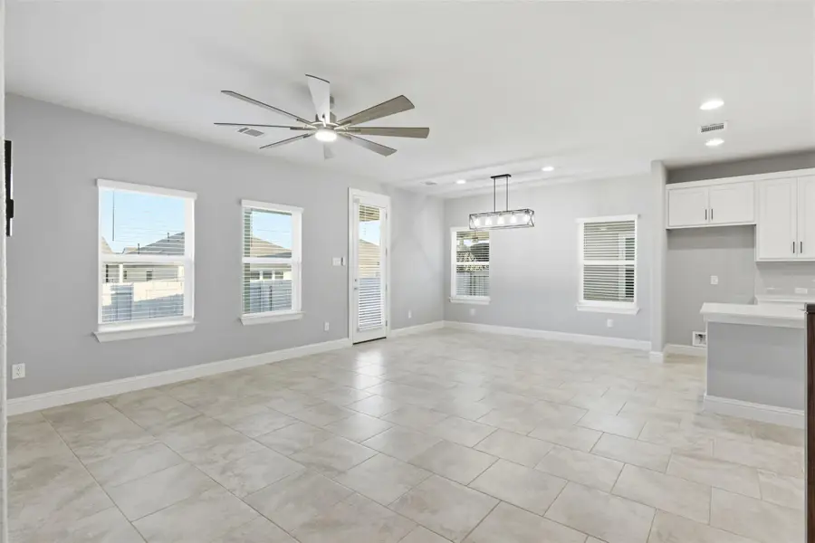 155 Desperado St, Kyle, TX 78640 - Image #2