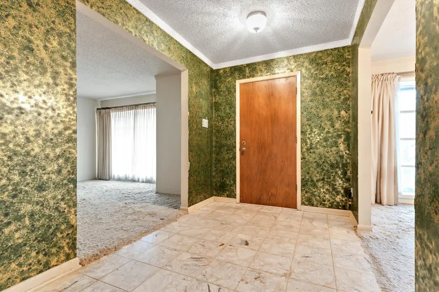 4014 Silverspring Dr, Austin, TX 78759 - Image #2