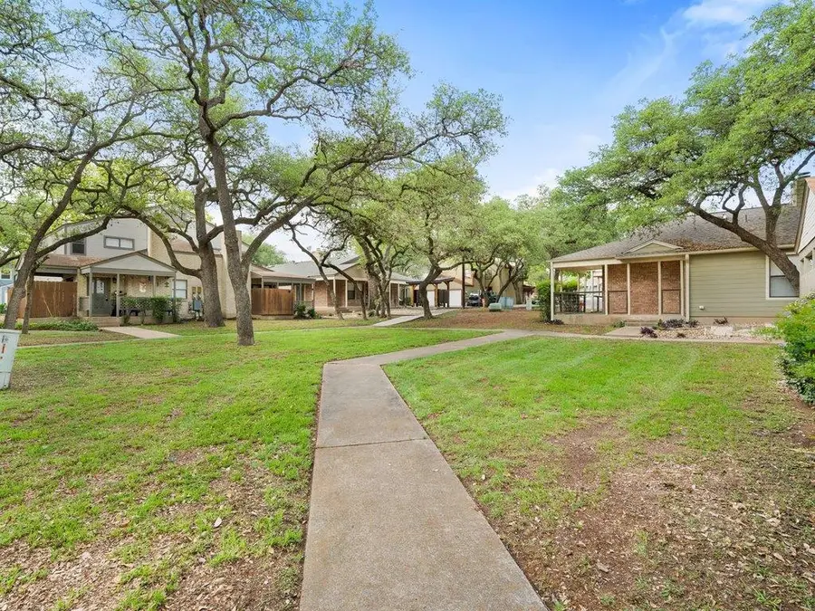7825 Beauregard Cir #4, Austin, TX 78745 - #3