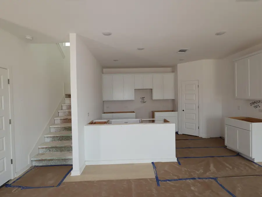 587 Bishop Wood Rd, Dripping Springs, TX 78620 - #2