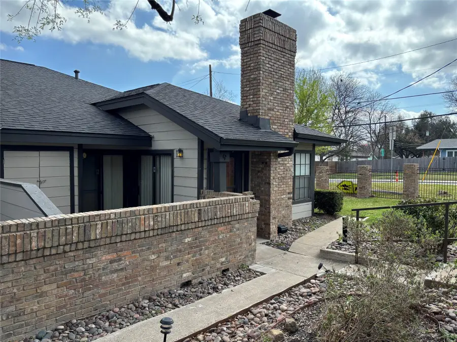 1748 Ohlen Rd #9, Austin, TX 78757 - #2