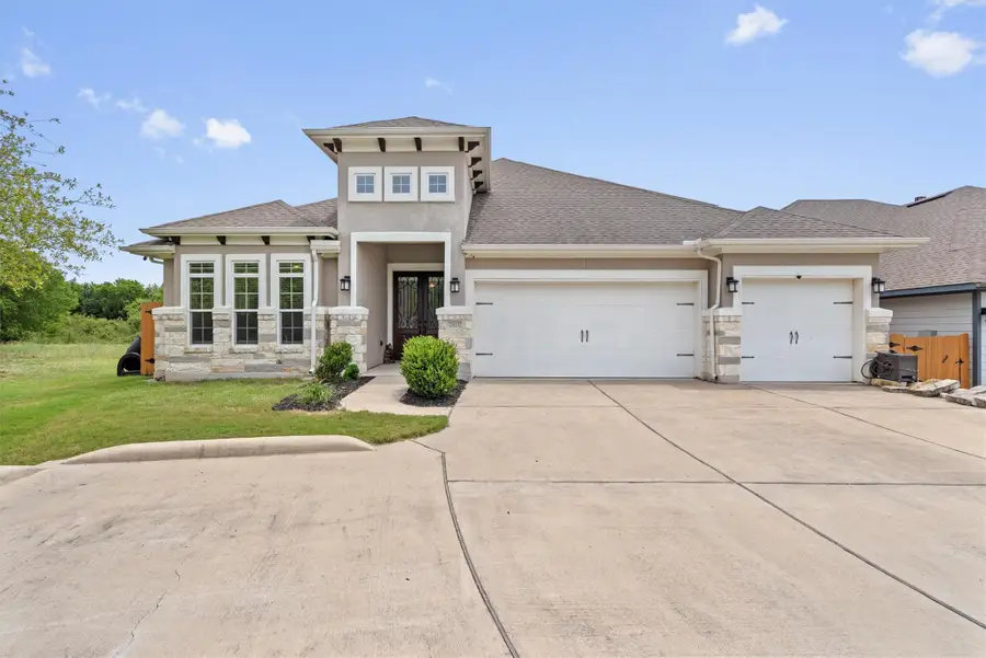 7813 Barbary Ct, Austin, TX 78744 - Image #2