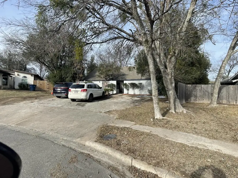 806 Plumpton Dr #A, Austin, TX 78745 - #2