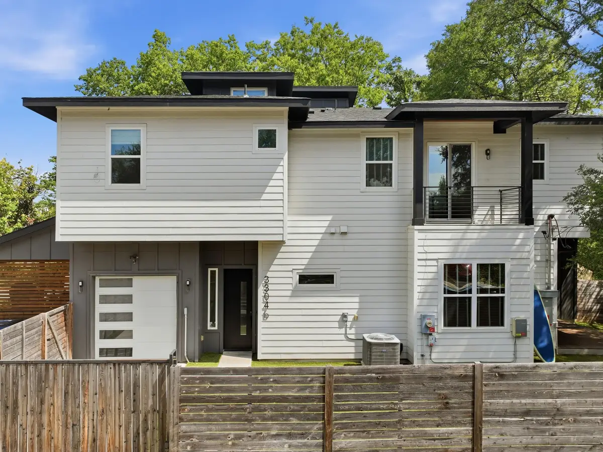 3304 E 17th St #B, Austin, TX 78721 - #1
