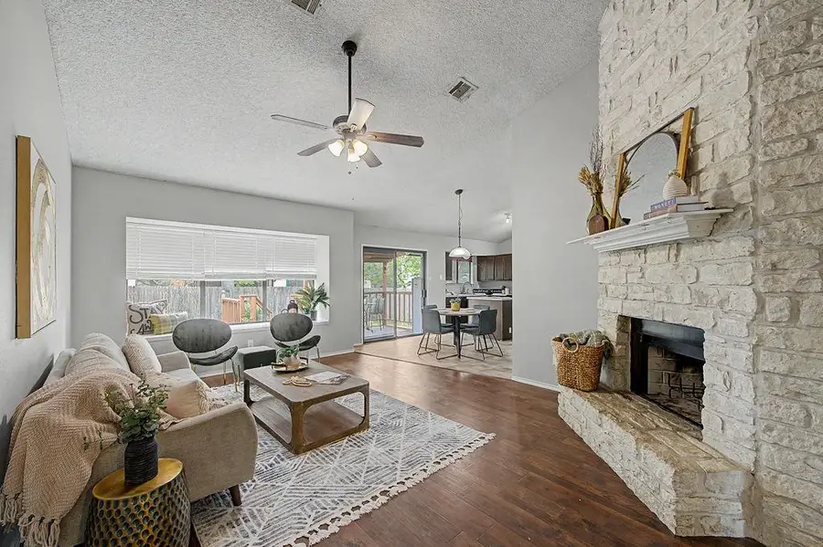 8911 Romayne Ln, Austin, TX 78748 - #2