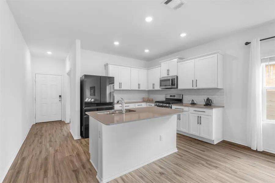 432 Wolf Springs Rd, Georgetown, TX 78628 - #3