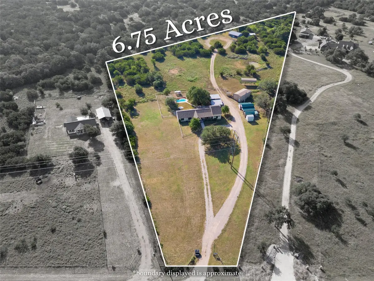 407 Windmill Rd, Burnet, TX 78611 - Image #1