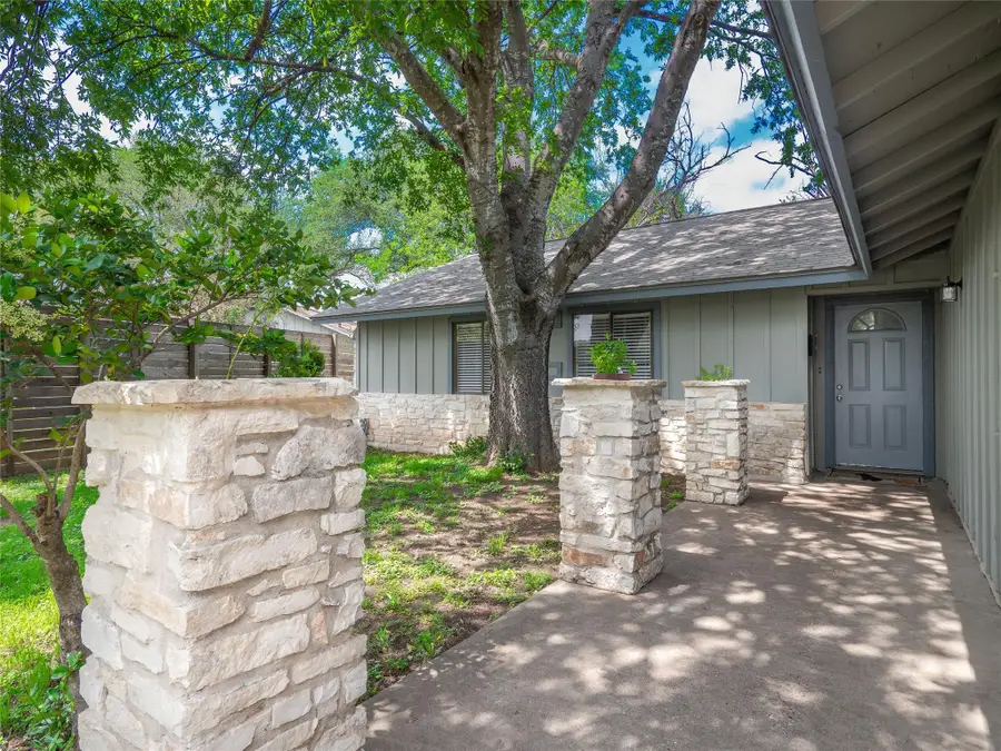 602 Old Stone Rd, Austin, TX 78745 - #2