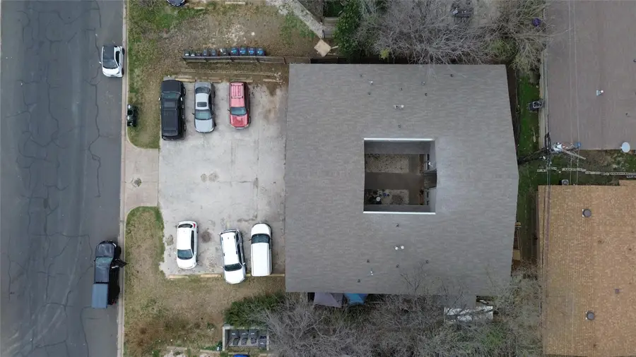 2220 Mission Hill Dr, Austin, TX 78741 - #2