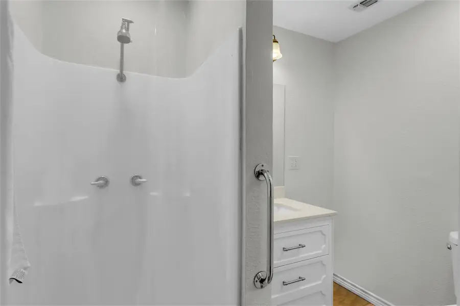 312 Apache Dr, Burnet, TX 78611 - #3