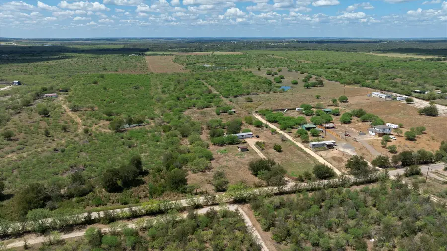 3301 Dry Creek Rd, Lockhart, TX 78644 - #2