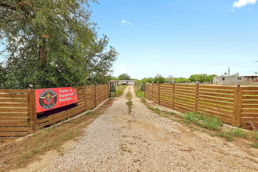 3301 Dry Creek Rd, Lockhart, TX 78644 - #3