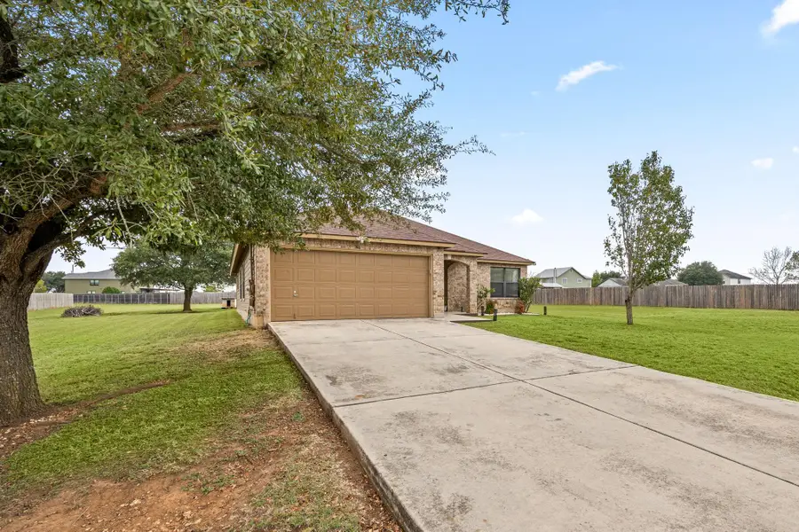 166 Kristen Dr, Kyle, TX 78640 - #2