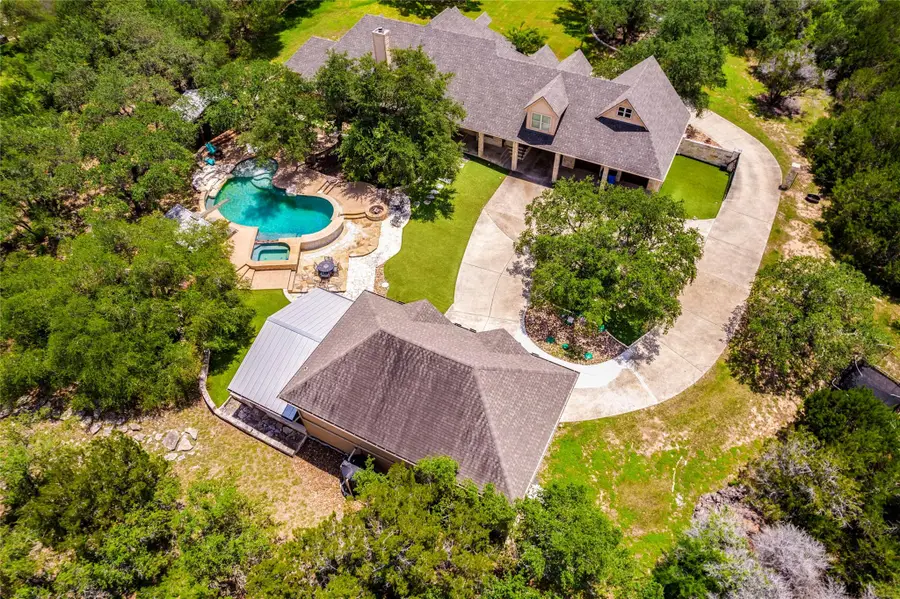 530 Woodland Dr, Driftwood, TX 78619 - #2