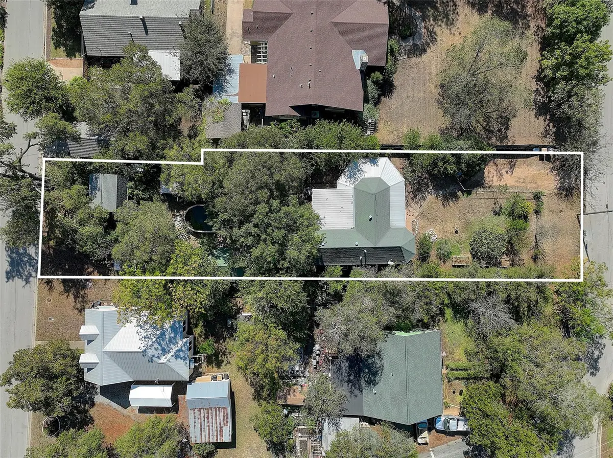 905 S Walnut St, Georgetown, TX 78626 - #1