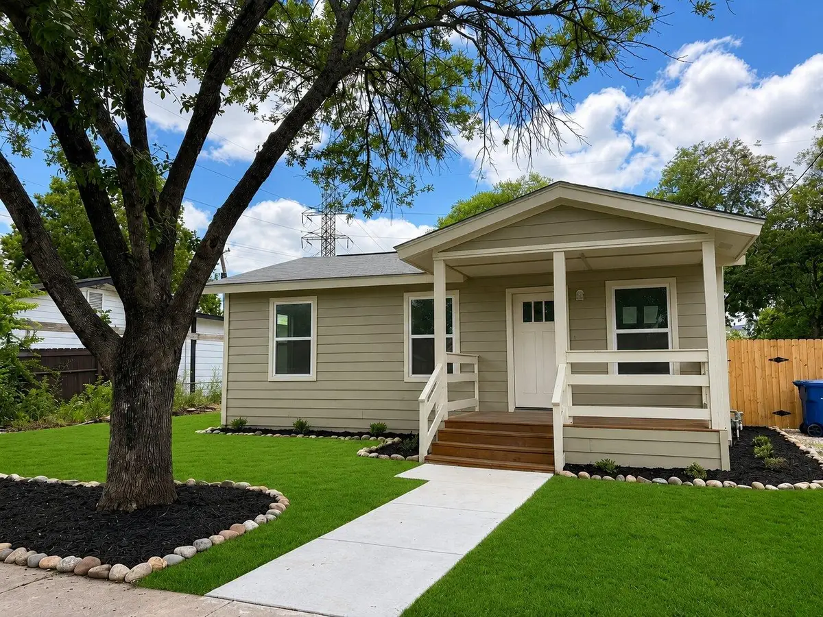 647 Erline Ave, San Antonio, TX 78237 - #1