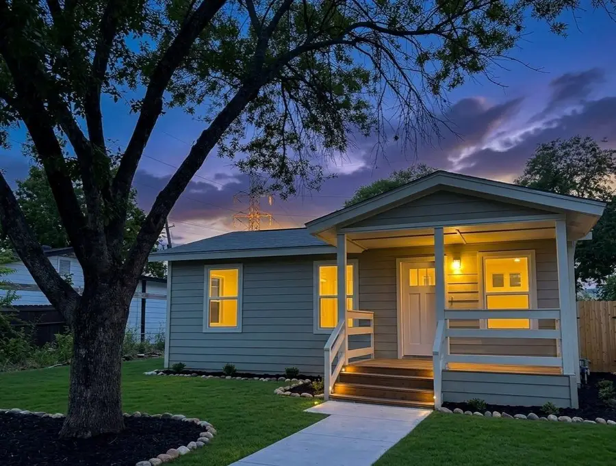 647 Erline Ave, San Antonio, TX 78237 - #2