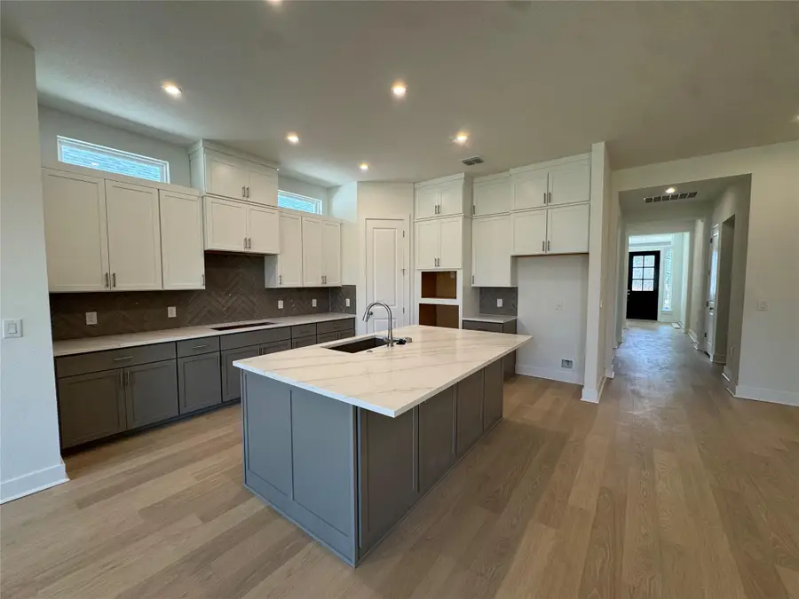 139 Comfort Dr, Buda, TX 78610 - #2