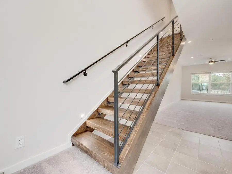 12001 Vista Parke Dr #1103, Austin, TX 78726 - #3