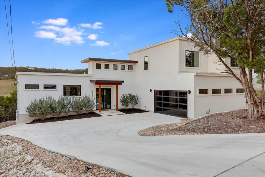 8009 Flintlock Cir, Lago Vista, TX 78645 - Image #2
