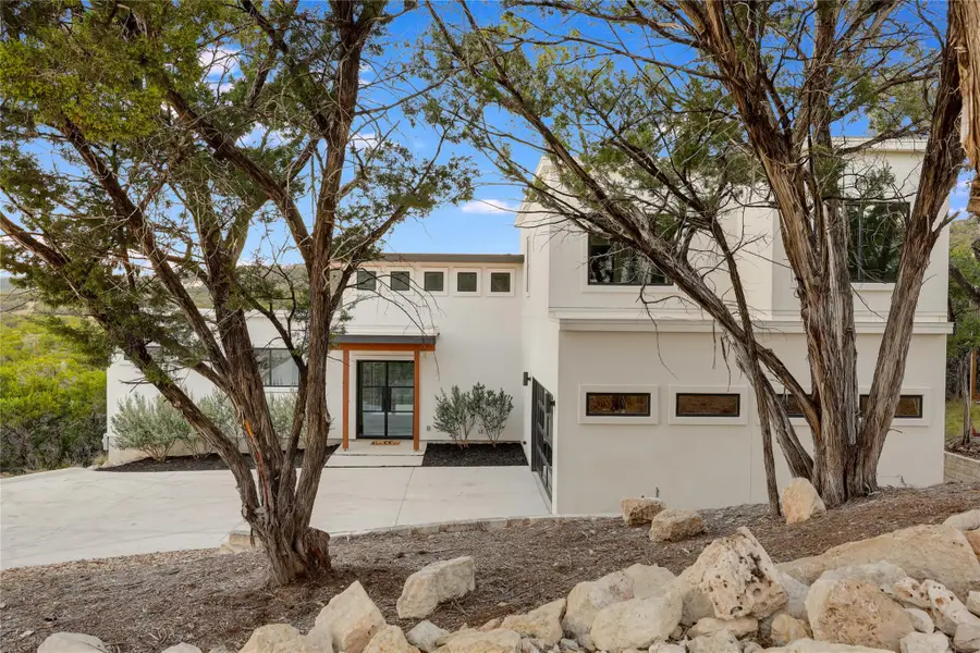 8009 Flintlock Cir, Lago Vista, TX 78645 - Image #3